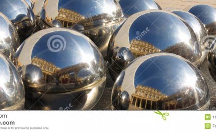 Modern water clock with