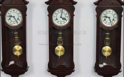 Mechanical pendulum clocks