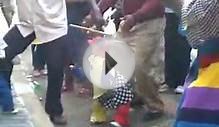 This is the best puppeteer in the world.. Watch and enjoy